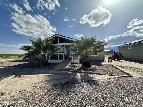 3977 E Busby Dr, Safford, AZ 85546