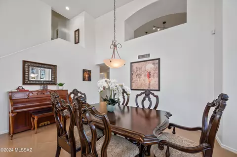 Dining - 13794 E Red Hawk Sky Trl, Vail, AZ 85641 photo 2 of 4