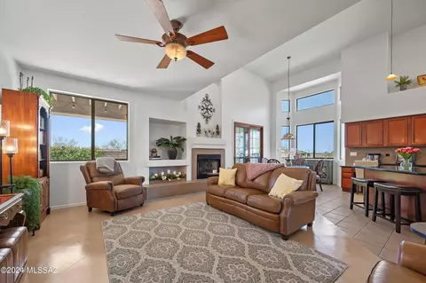Living - 13794 E Red Hawk Sky Trl, Vail, AZ 85641 photo 3 of 3