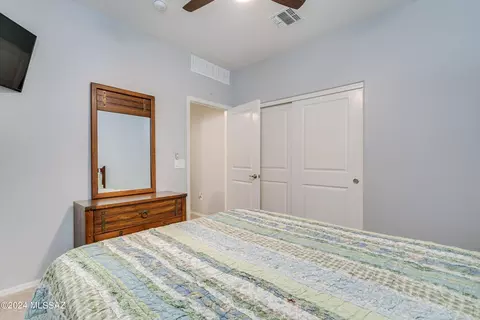 Bedroom - 14196 E Oxen Ln, Vail, AZ 85641 photo 7 of 9