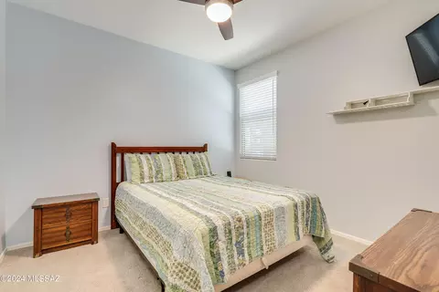 Bedroom - 14196 E Oxen Ln, Vail, AZ 85641 photo 6 of 9