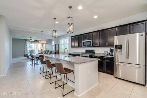 Kitchen - 14196 E Oxen Ln, Vail, AZ 85641 photo 1 of 6