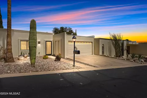 6100 N Oracle Rd #19, Tucson, AZ 85704
