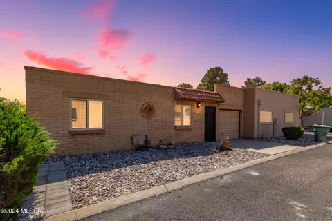 2110 S Doral Dr, Tucson, AZ 85710