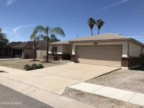 4818 W Cheetah St, Tucson, AZ 85742