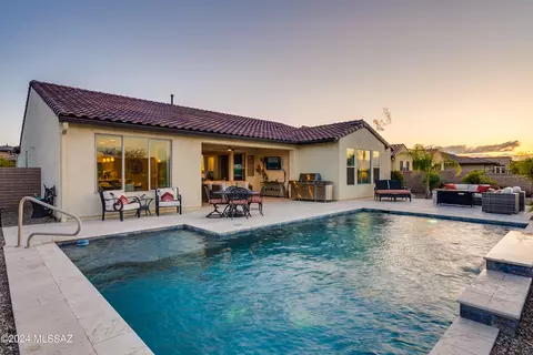 2305 E Page Mill Dr, Green Valley, AZ 85614
