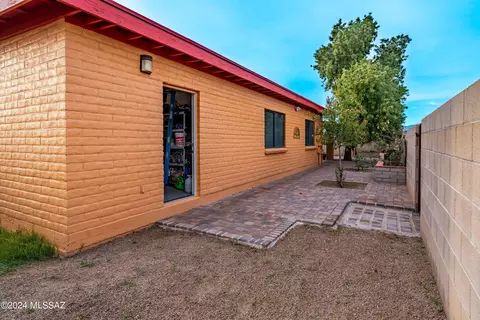 Exterior - 4719 S Primrose St, Tucson, AZ 85730 photo 4 of 9
