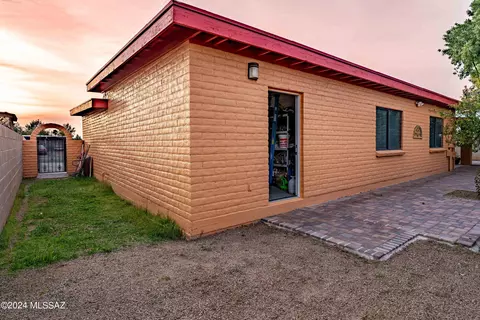 Exterior - 4719 S Primrose St, Tucson, AZ 85730 photo 5 of 9