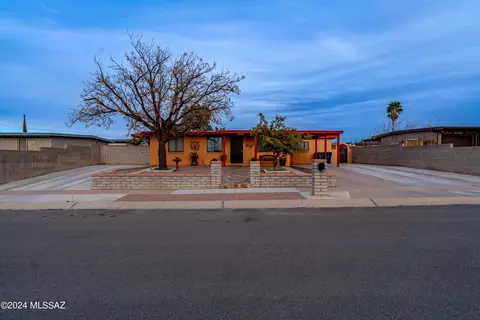 Exterior - 4719 S Primrose St, Tucson, AZ 85730 photo 1 of 9