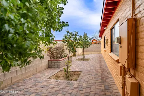 Exterior - 4719 S Primrose St, Tucson, AZ 85730 photo 3 of 9