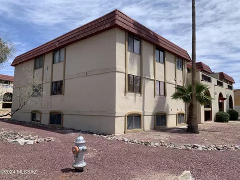 6352 N Barcelona Ln #104, Tucson, AZ 85704