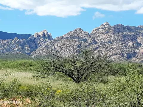 903 S Cochise Stronghold Rd, Pearce, AZ 85625