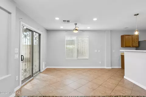 Kitchen - 7004 S Goshawk Dr, Tucson, AZ 85756 photo 1 of 3