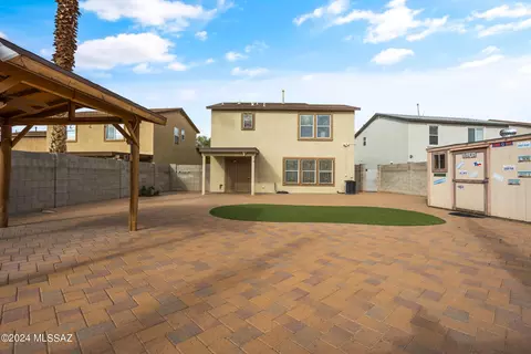 Exterior - 7004 S Goshawk Dr, Tucson, AZ 85756 photo 6 of 7