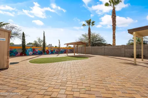 Exterior - 7004 S Goshawk Dr, Tucson, AZ 85756 photo 5 of 7