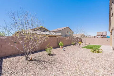 Exterior - 9963 N Ruby Range Trl, Marana, AZ 85653 photo 7 of 11