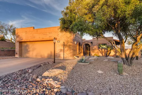 4140 N Camino De Carrillo, Tucson, AZ 85750