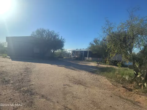 12700 S Baldwin Ln, Tucson, AZ 85736