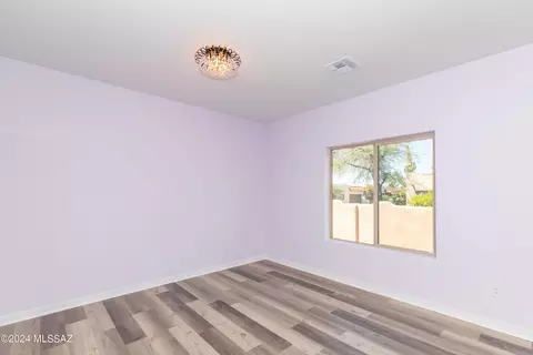 Bedroom - 1077 E Irwin Pl, Tucson, AZ 85719 photo 1 of 3