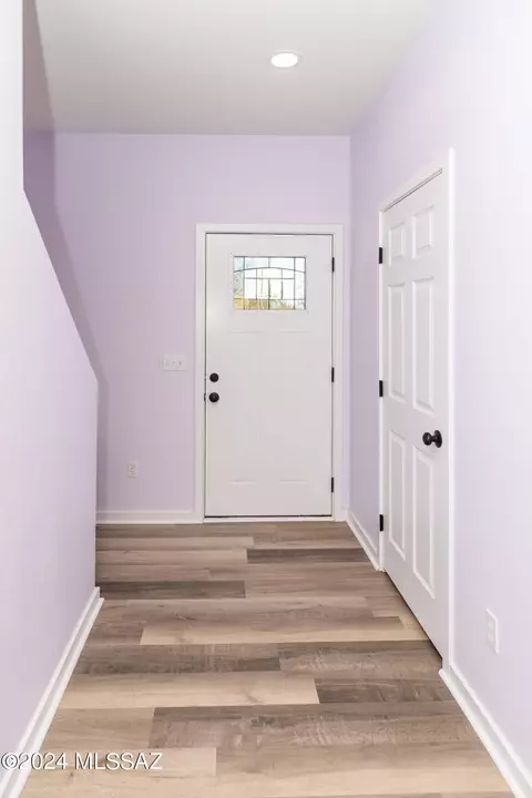 Entry Way - 1077 E Irwin Pl, Tucson, AZ 85719 photo 1 of 2