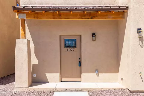 Exterior - 1077 E Irwin Pl, Tucson, AZ 85719 photo 4 of 8