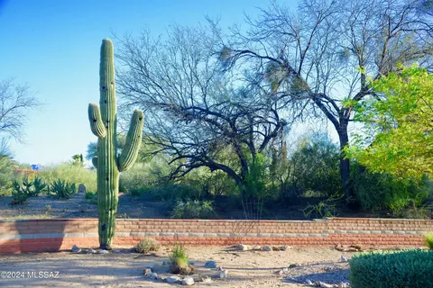 242 El Naranjo, Green Valley, AZ 85614