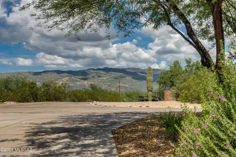 8994 S Lanai Ln, Vail, AZ 85641 photo 4