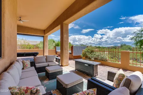 8994 S Lanai Ln, Vail, AZ 85641