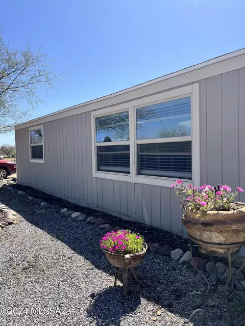 12131 W Catherine Ln, Tucson, AZ 85735