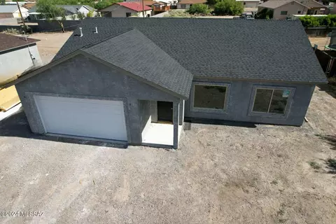 639 W Frying Pan Dr, Safford, AZ 85546