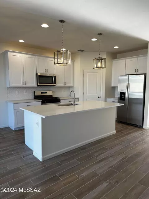 10422 W Robertson St, Marana, AZ 85653