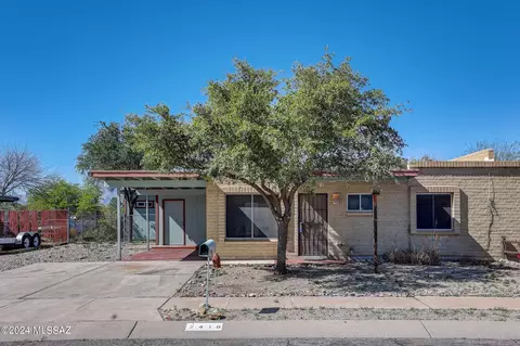 2418 S Rose Peak Dr, Tucson, AZ 85710