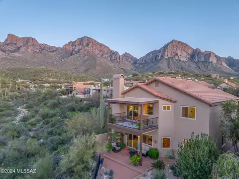 1707 Deer Hollow Loop, Oro Valley, AZ 85737