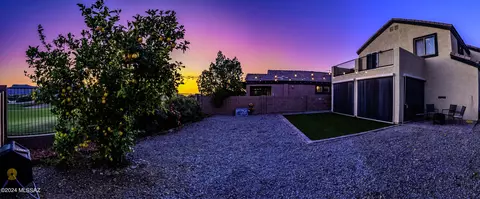 8605 N Continental Links Dr, Tucson, AZ 85743