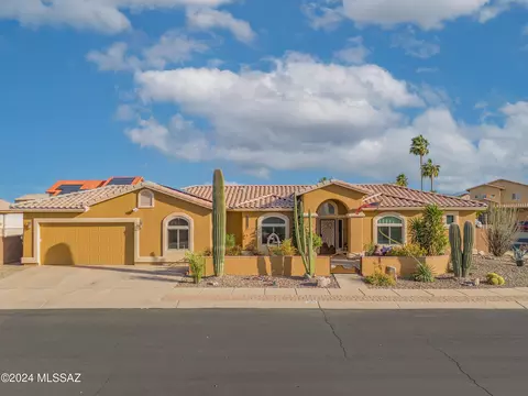 7091 W Maple Ridge Dr, Tucson, AZ 85743