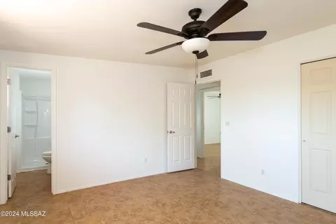 Bedroom - 7840 E Hackberry Pl, Tucson, AZ 85730 photo 3 of 6