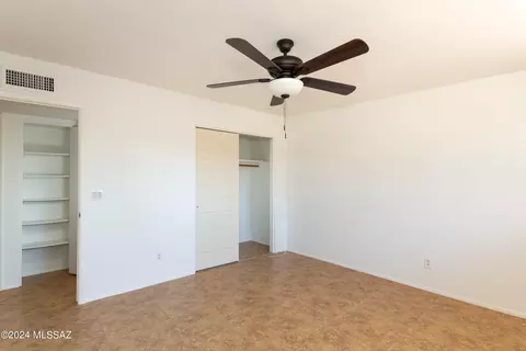 Bedroom - 7840 E Hackberry Pl, Tucson, AZ 85730 photo 1 of 6
