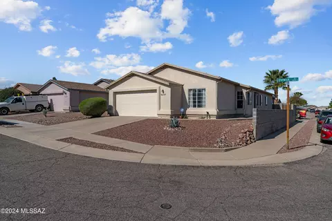 4504 S Fenwick Dr, Tucson, AZ 85730