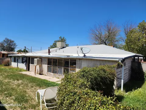5902 E 23rd St, Tucson, AZ 85711 photo 7