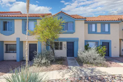 2608 Ironcrest Dr W, Tucson, AZ 85745