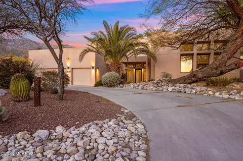 6530 N Finisterra Dr, Tucson, AZ 85750