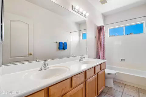 Bath - 7839 E Solace Pl, Tucson, AZ 85750 photo 5 of 5