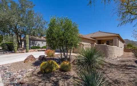 13492 N Heritage Canyon Dr, Marana, AZ 85658