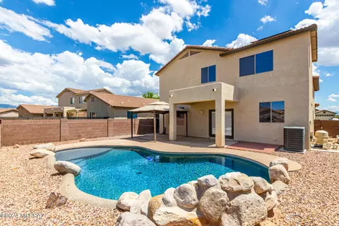 Exterior - 10558 S Ariana Dr, Vail, AZ 85641 photo 5 of 7