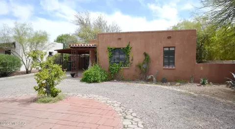2904 Elm St, Tucson, AZ 85716