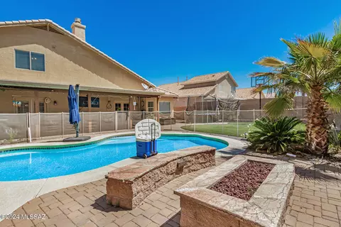 Exterior - 10146 E Axe Handle Ct, Tucson, AZ 85748 photo 8 of 9