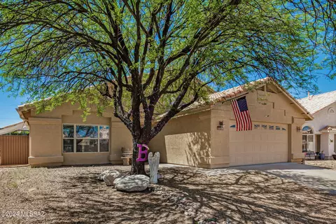 Exterior - 10146 E Axe Handle Ct, Tucson, AZ 85748 photo 3 of 9