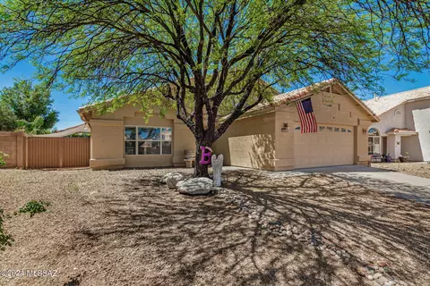 Exterior - 10146 E Axe Handle Ct, Tucson, AZ 85748 photo 4 of 9