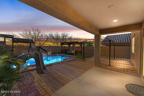 Exterior - 11311 E Squash Blossom Loop, Tucson, AZ 85747 photo 8 of 10