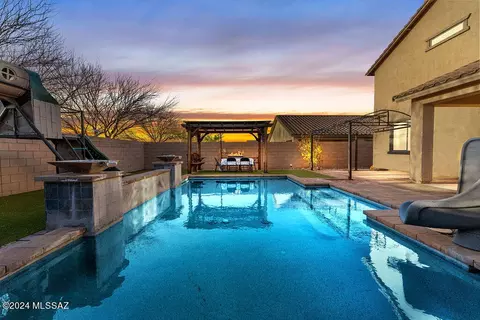 Exterior - 11311 E Squash Blossom Loop, Tucson, AZ 85747 photo 6 of 10